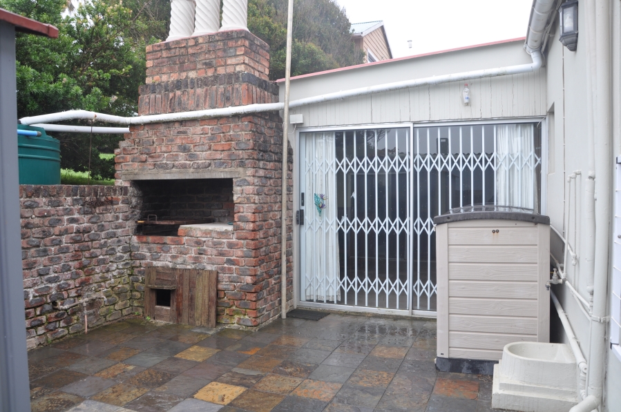 3 Bedroom Property for Sale in Queensberry Bay Eastern Cape